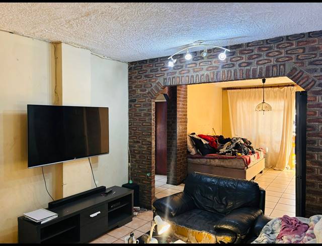 3 BEDROOM APARTMENT FOR SALE IN SUNNYSIDE
